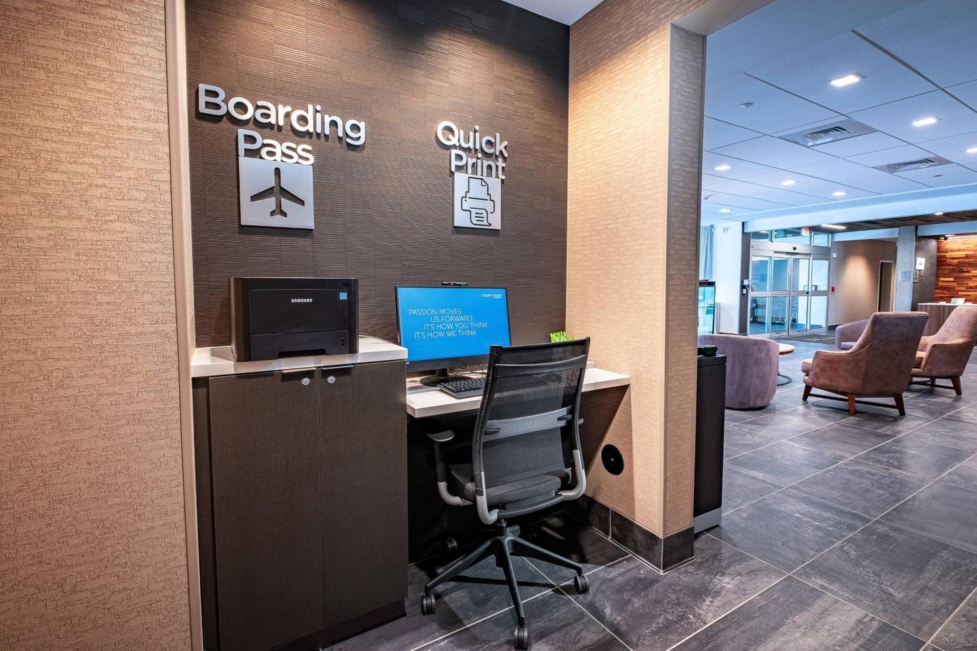 Courtyard By Marriott Toledo West Hotel Ngoại thất bức ảnh