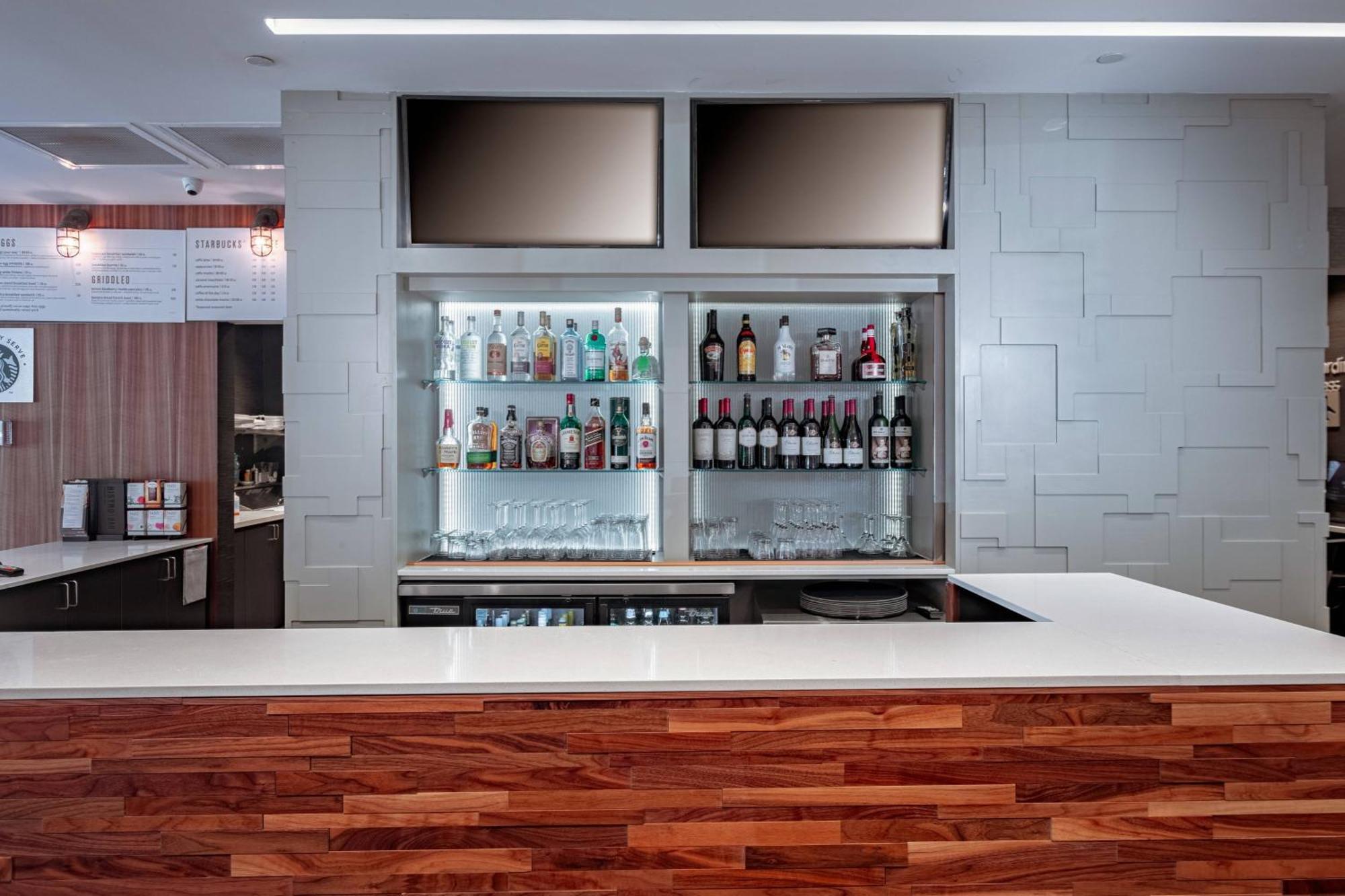 Courtyard By Marriott Toledo West Hotel Ngoại thất bức ảnh