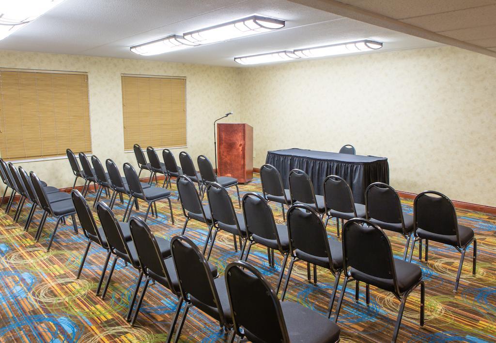 Courtyard By Marriott Toledo West Hotel Ngoại thất bức ảnh