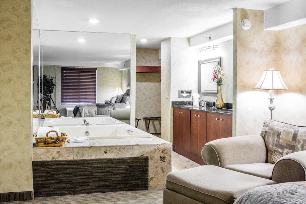 Courtyard By Marriott Toledo West Hotel Ngoại thất bức ảnh